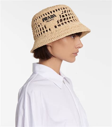 cappello prada crochet